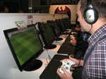 Фотографии FIFA 11 PC с выставки Gamescom